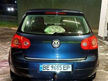Авто Volkswagen Golf 2004 № 8181627