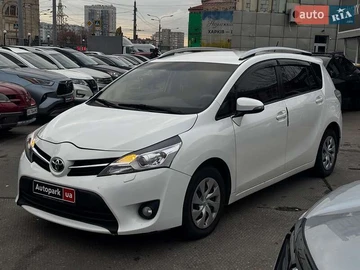 Авто Toyota Verso 2014 № 8181932