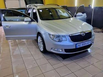 Авто Skoda Superb 2013 № 8181934