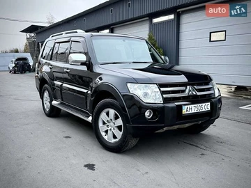 Авто Mitsubishi Pajero Wagon 2009 № 8181937