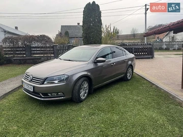 Авто Volkswagen Passat 2012 № 8181958
