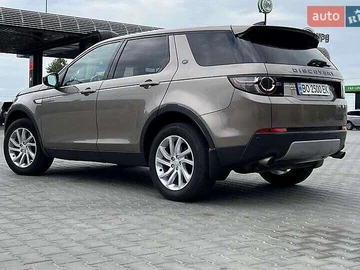 Авто Land Rover Discovery 2016 № 8182011