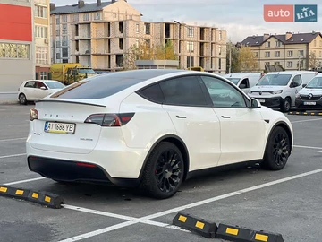 Авто Tesla Model Y 2022 № 8182242