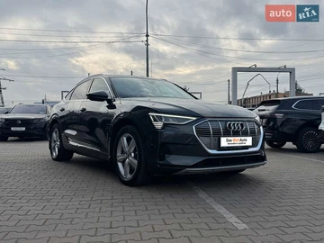 Авто Audi E-Tron 2020 № 8182269