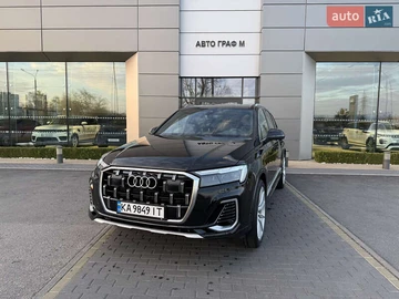 Авто Audi Q7 2022 № 8182291