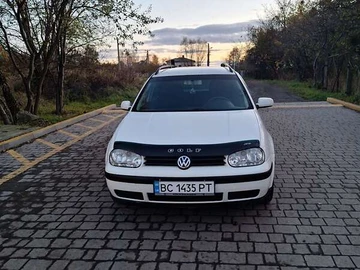 Авто Volkswagen Golf 2001 № 8182420