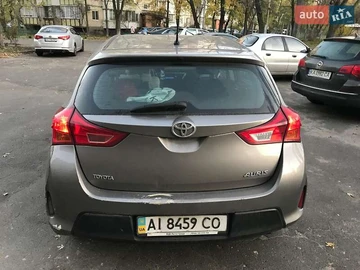 Авто Toyota Auris 2014 № 8182570