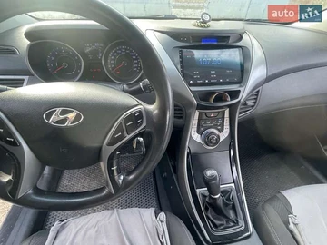Авто Hyundai Elantra 2012 № 8182761