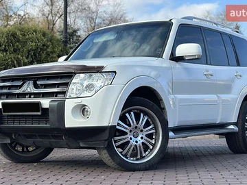 Авто Mitsubishi Pajero Wagon 2009 № 8182827