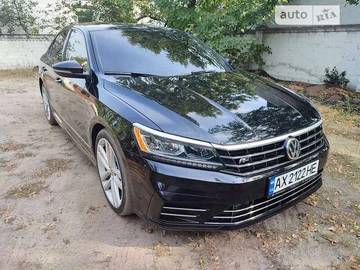 Авто Volkswagen Passat 2017 № 8183003