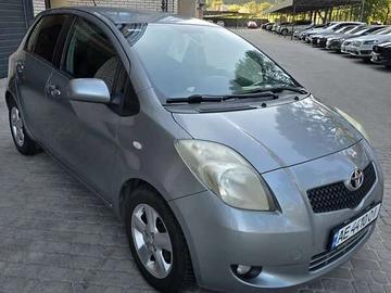 Авто Toyota Yaris 2006 № 8183358