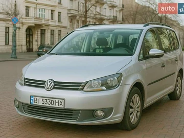 Авто Volkswagen Touran 2012 № 8183627