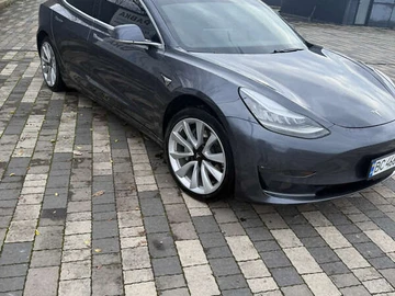 Авто Tesla Model 3 2019 № 8183640
