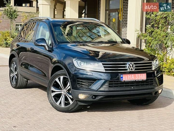 Авто Volkswagen Touareg 2016 № 8183920
