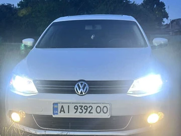 Авто Volkswagen Jetta 2012 № 8184189