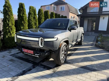 Авто Rivian R1T 2022 № 8184360