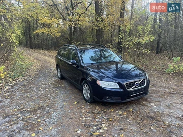 Авто Volvo V70 2010 № 8184497