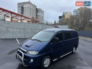 Авто Hyundai H 200 2001 № 8185076