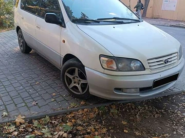 Авто Toyota Picnic 1999 № 8185078