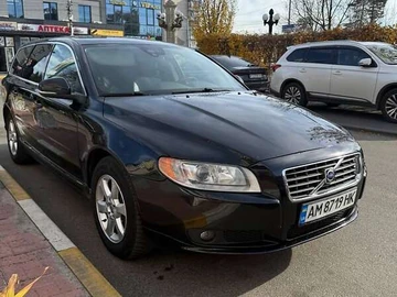 Авто Volvo V70 2011 № 8185342