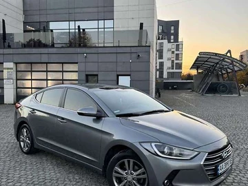 Авто Hyundai Elantra 2019 № 8185485