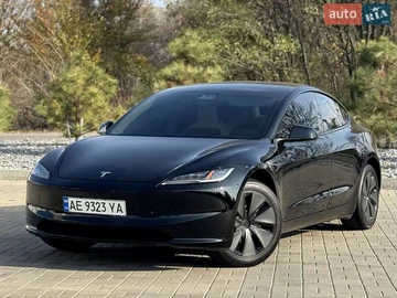 Авто Tesla Model 3 2024 № 8185682