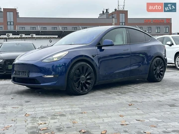 Авто Tesla Model Y 2023 № 8185702