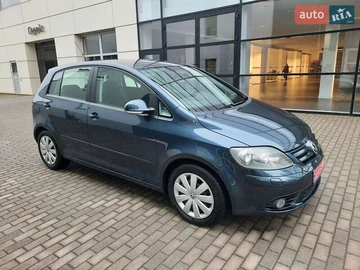 Авто Volkswagen Golf Plus 2007 № 8185975
