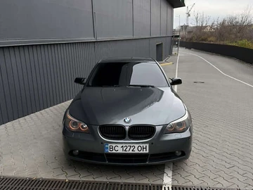 Авто BMW 5 Series 2004 № 8186021