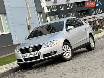 Авто Volkswagen Passat 2010 № 8186023