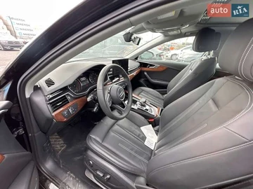 Авто Audi A4 2022 № 8186499