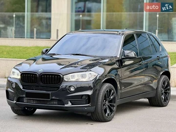 Авто BMW X5 2018 № 8186510