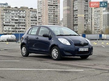 Авто Toyota Yaris 2011 № 8186742