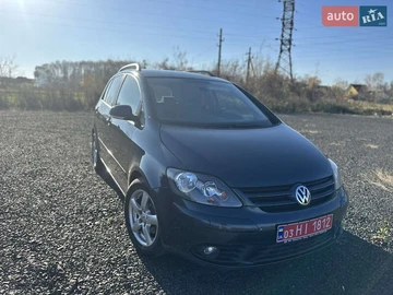Авто Volkswagen Golf Plus 2008 № 8186788