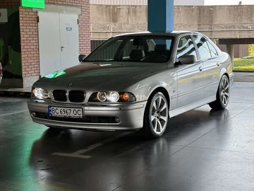 Авто BMW 5 Series 2002 № 8186926