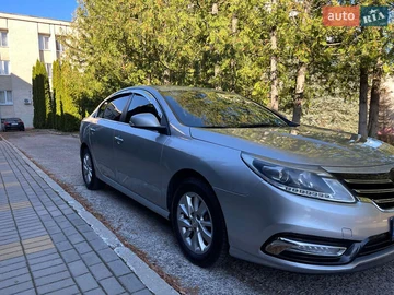 Авто Samsung Sm5 2017 № 8186951