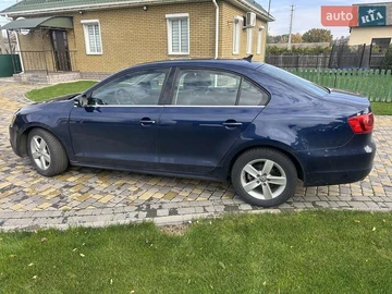 Авто Volkswagen Jetta 2013 № 8187039