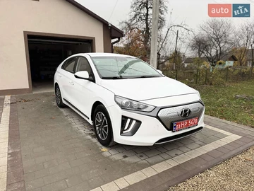 Авто Hyundai Ioniq 2021 № 8187276