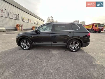 Авто Volkswagen Tiguan 2019 № 8187394