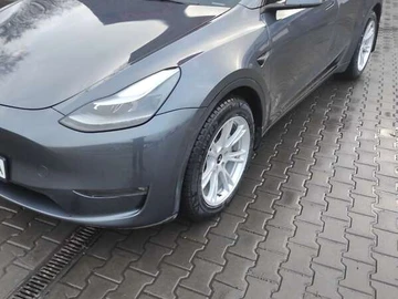 Авто Tesla Model Y 2023 № 8187411