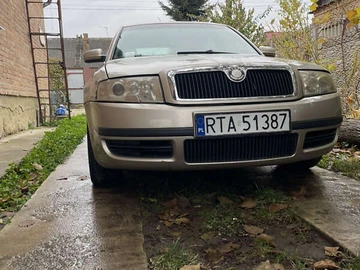 Авто Skoda Superb 2004 № 8187458