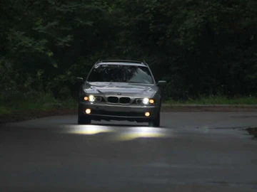 Авто BMW 5 Series 2000 № 8187582