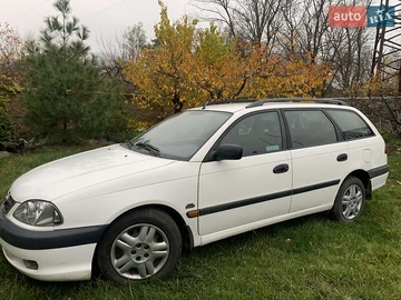 Авто Toyota Avensis 2002 № 8187810