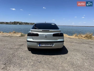 Авто Renault Laguna 2002 № 8187967