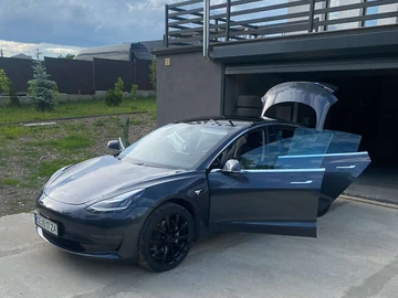 Авто Tesla Model 3 2019 № 8188172