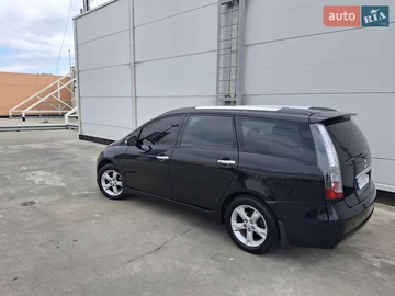 Авто Mitsubishi Grandis 2008 № 8188345