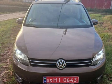 Авто Volkswagen Touran 2011 № 8188478