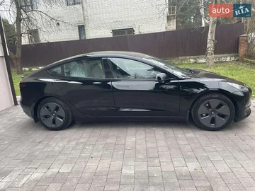 Авто Tesla Model 3 2021 № 8188615