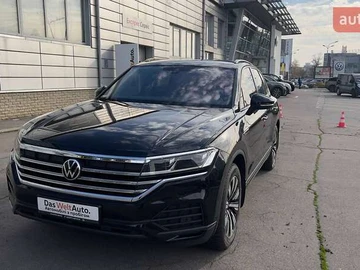 Авто Volkswagen Touareg 2016 № 8188755
