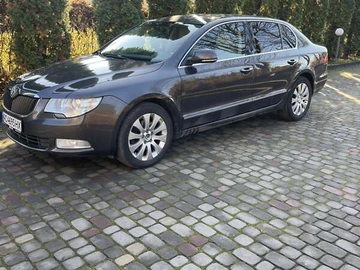Авто Skoda Superb 2009 № 8189059